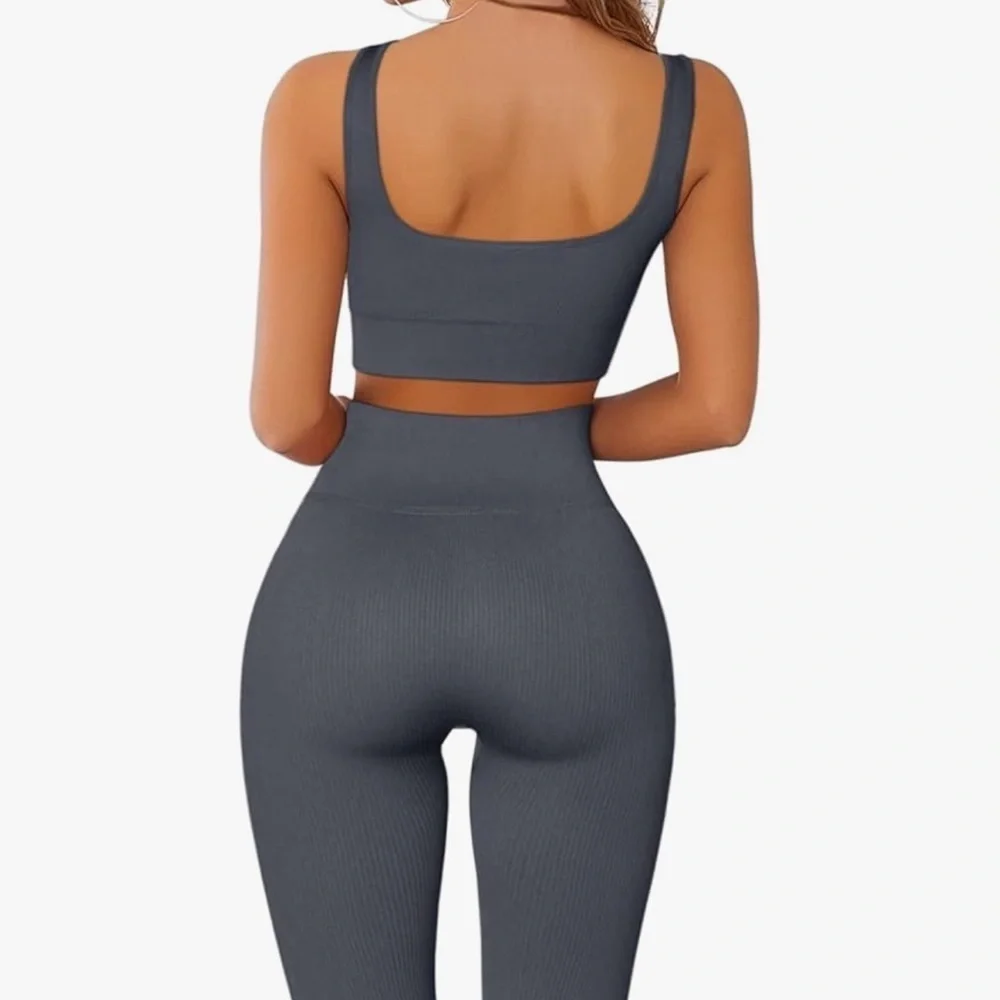 Gray Ribbed Two-Piece Set - Picture 2 of 5